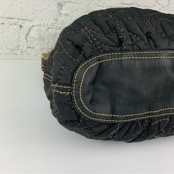 Fossil Quilted Floral Canvas Key Per Shoulder Purse - Picture 10 of 15